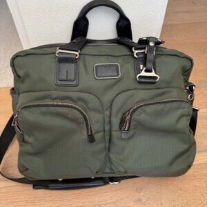 Tumi Alpha Bravo Everet Duffle bag